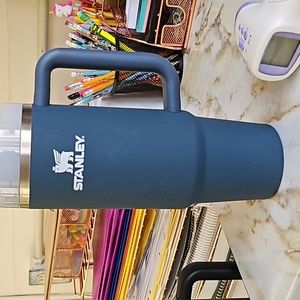 COPY - Stanley 30 oz tumbler in Stormy seas